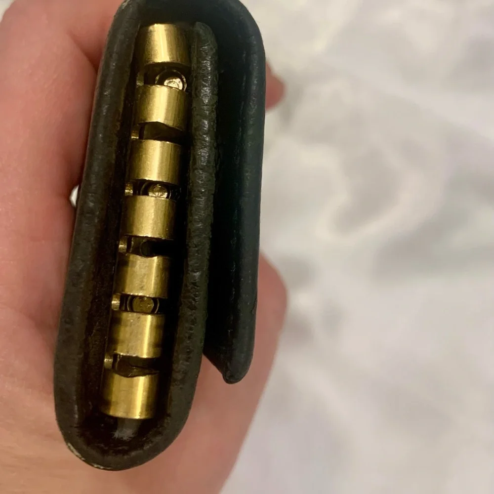 GUCCI GG Marmont Black Leather 6 Ring Key Case - Picture 15 of 16
